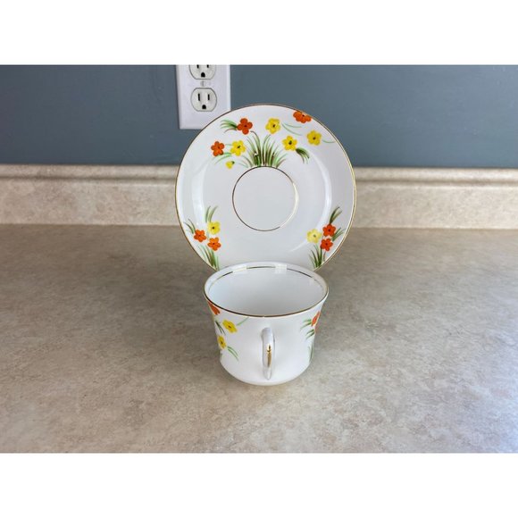 Phoenix Bone China England Painted Flowers Tea Cup And Saucer Set - Picture 4 of 10